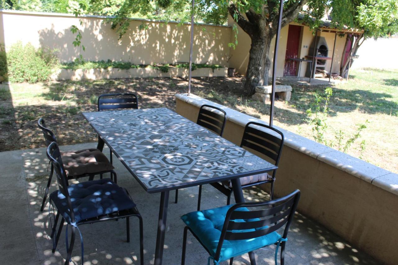 Mas La Gentille ,,, A La Campagne , Beautiful Outdoor , Swimming Pool , Pool House , Nice Green Garden , Bbq ,,, Only For You , Pour Passer Un Sejour Inoubliable بيرنيه لو فونتينز المظهر الخارجي الصورة